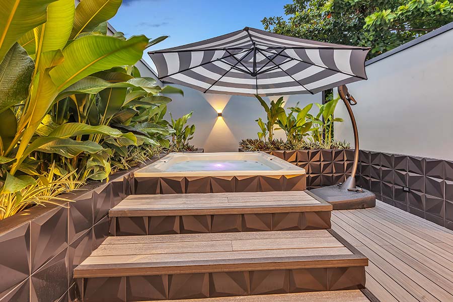 Villa Black and White Exterior, Jaco Costa Rica Rentals