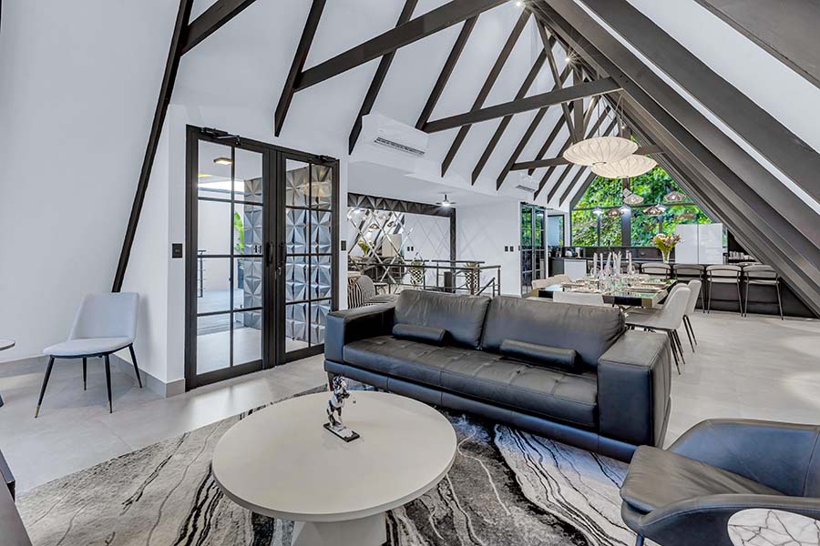 Villa Black and White Interior, Jaco Costa Rica Rentals